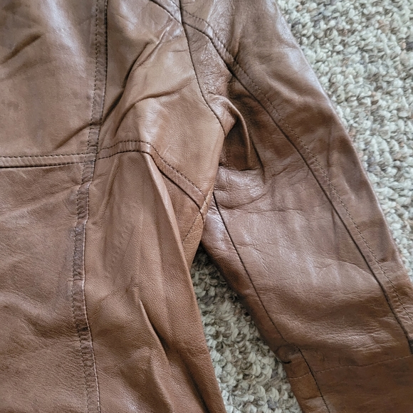 Danier Jacket - Picture 10 of 10
